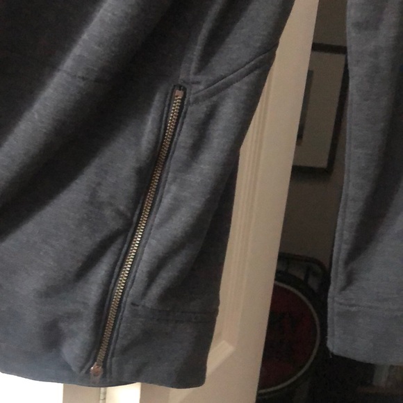 Taylor Stitch Sweatshirt Medium - Picture 3 of 4